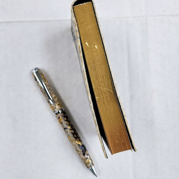 Graphic Image Refillable Gold Italian Leather Python Flip Pad Pen Set - Picture 5 of 12